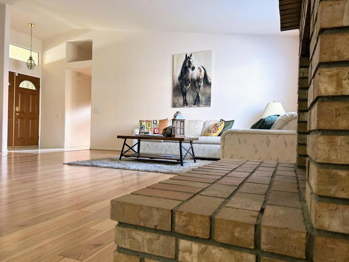 Sundown Sands Hideaway Hemet Bagian luar foto