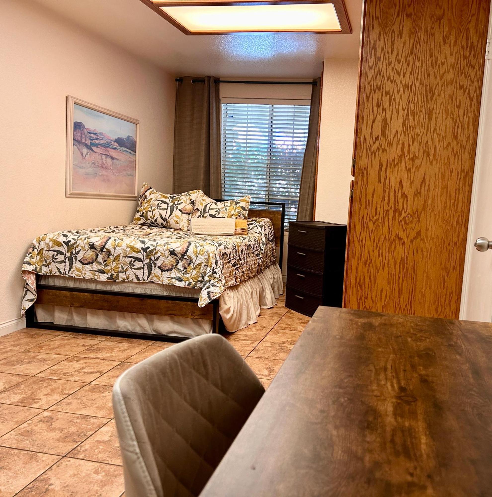 Sundown Sands Hideaway Hemet Bagian luar foto